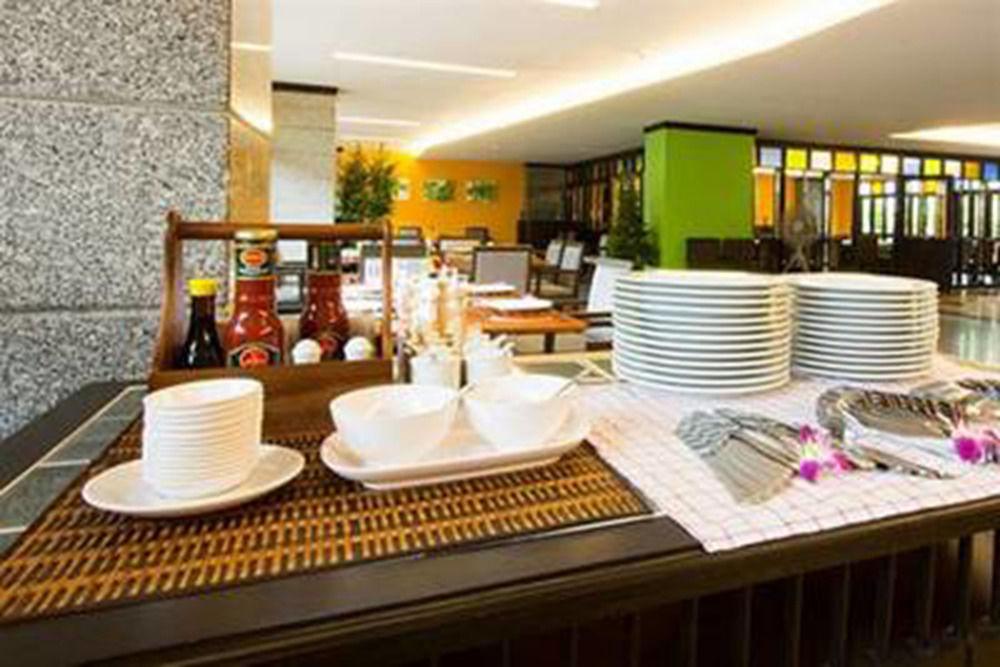 All Together Suite Hotel Bangkok Ngoại thất bức ảnh