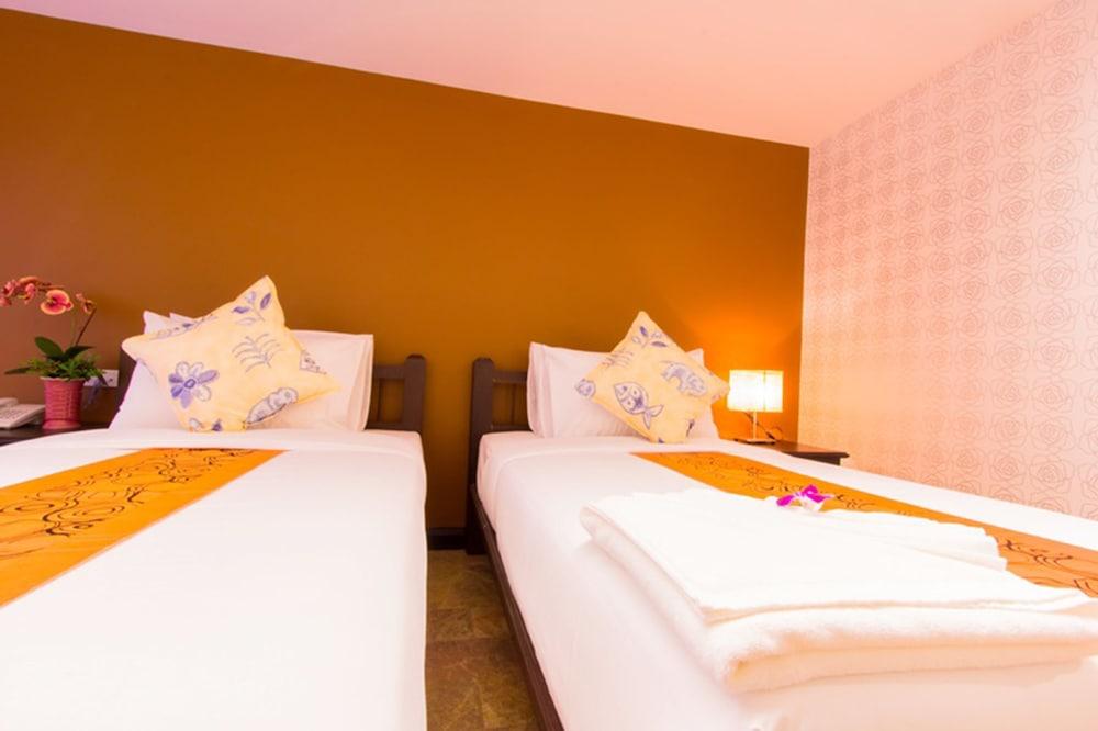 All Together Suite Hotel Bangkok Ngoại thất bức ảnh