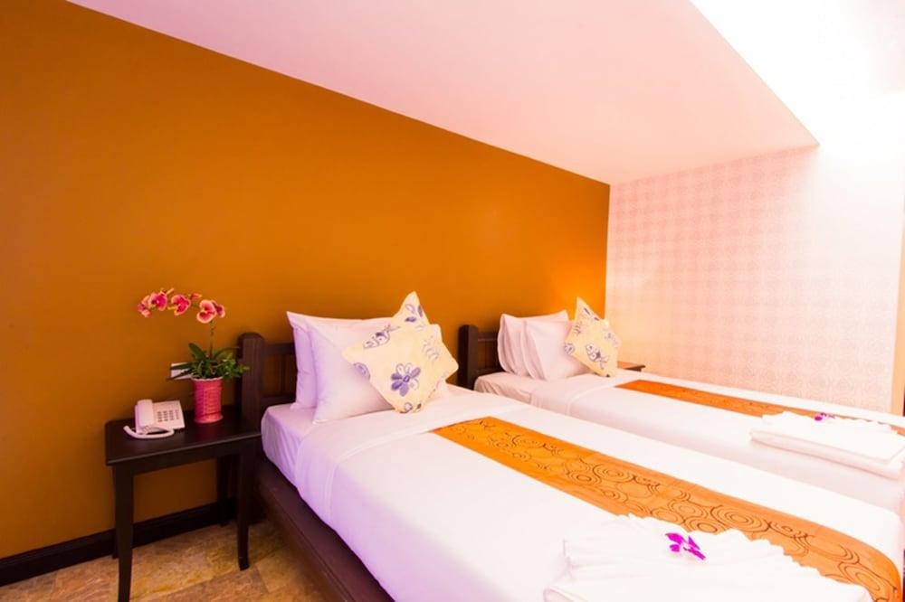 All Together Suite Hotel Bangkok Ngoại thất bức ảnh