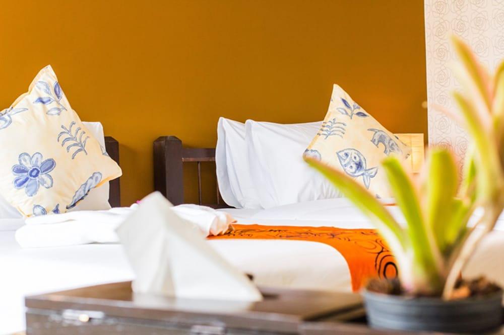 All Together Suite Hotel Bangkok Ngoại thất bức ảnh