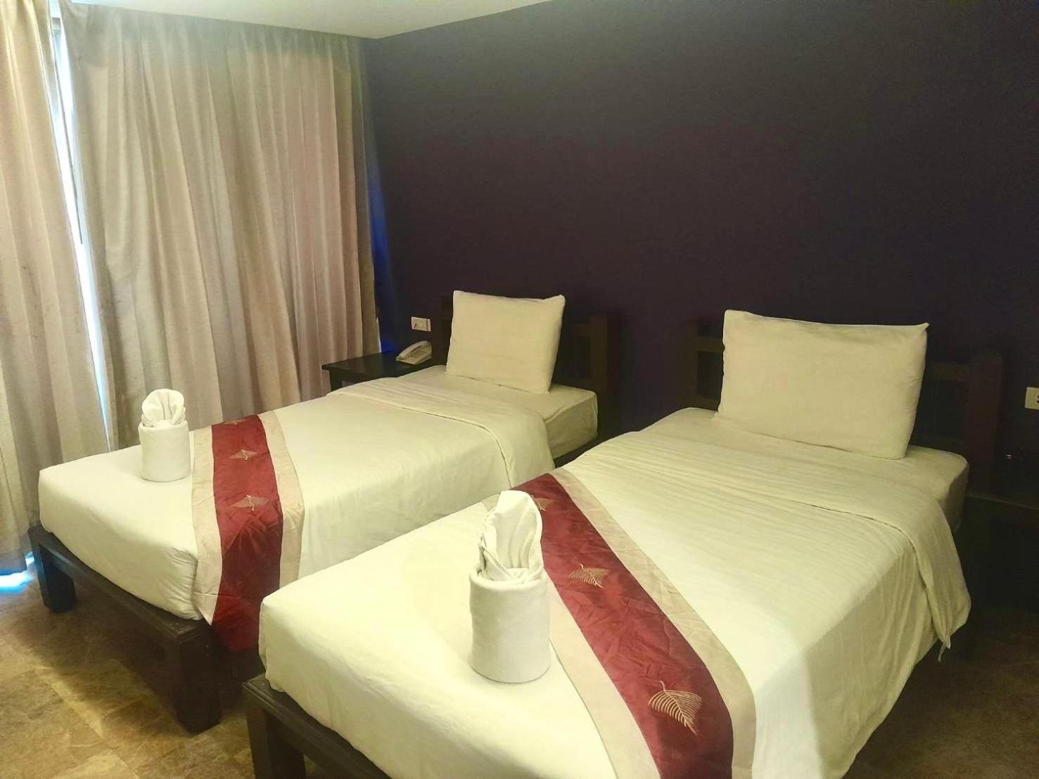 All Together Suite Hotel Bangkok Ngoại thất bức ảnh
